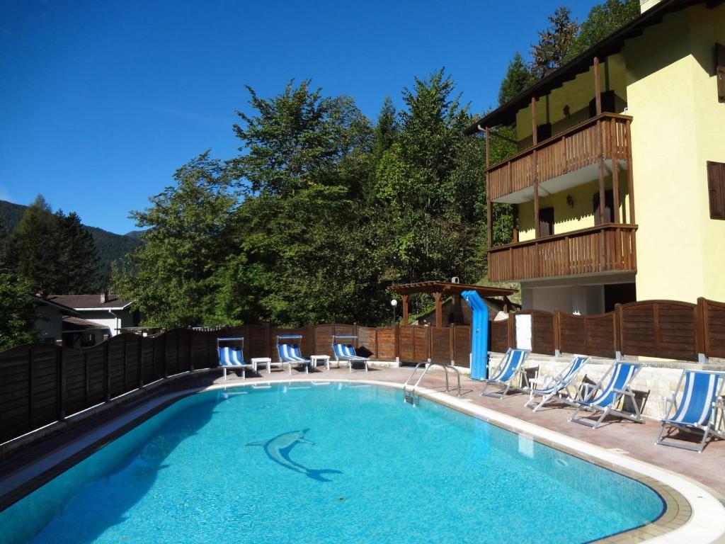 Residence Ai Tovi Bezzecca Exterior foto